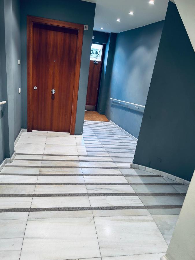 Centrico Apartamento A 150 Metros De La Playa. Parking* Lloret de Mar Bagian luar foto
