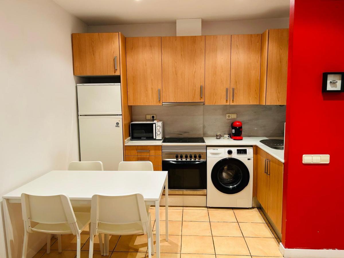 Centrico Apartamento A 150 Metros De La Playa. Parking* Lloret de Mar Bagian luar foto